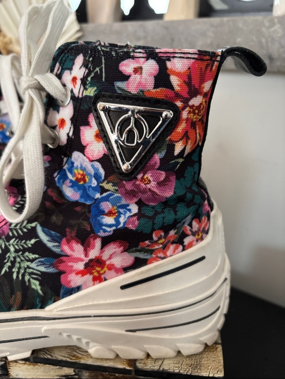 WISHBONE (6) Collection Floral High-Top Canvas Sneakers Black Pink Platform - 6 - Picture 12 of 16